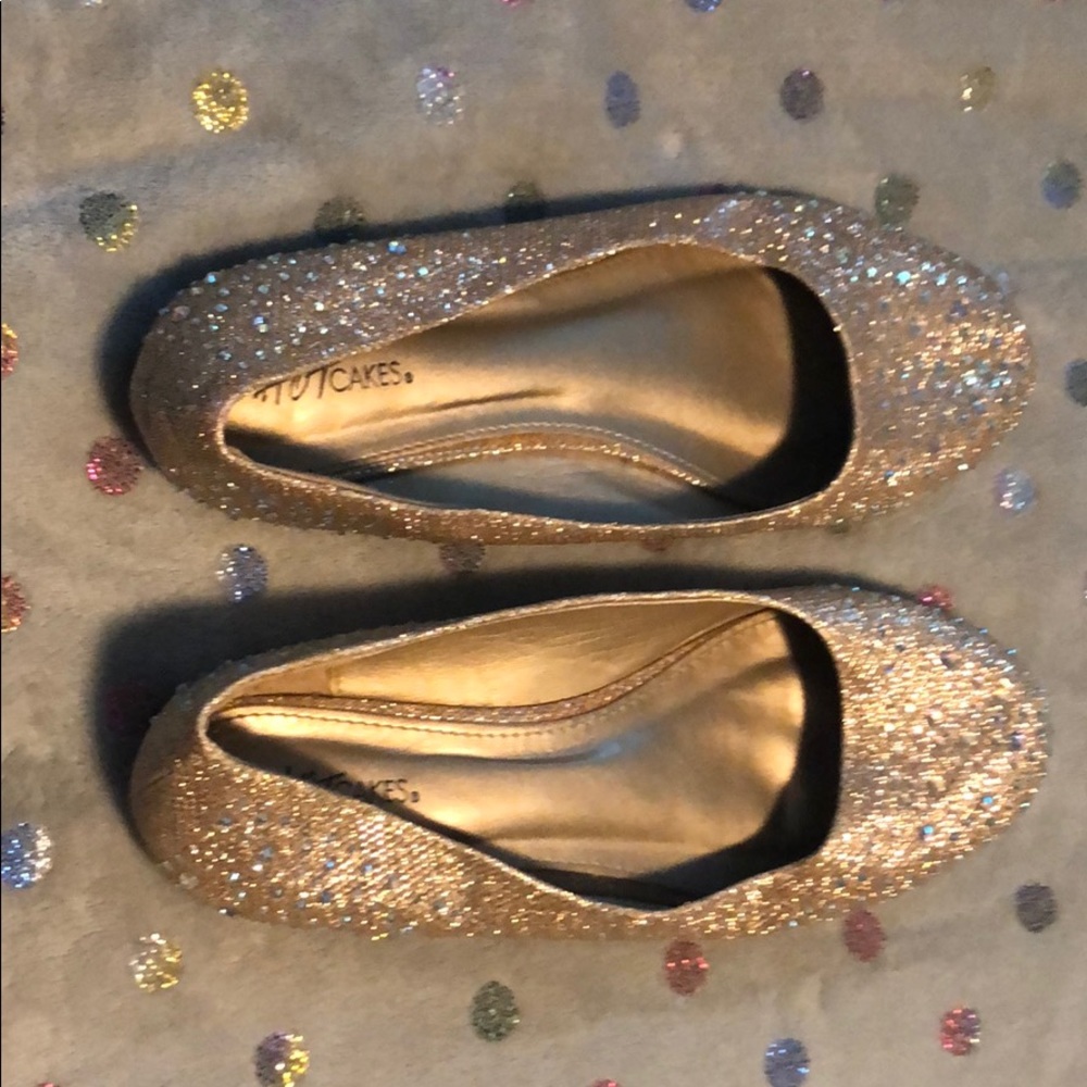 Dress shoes
